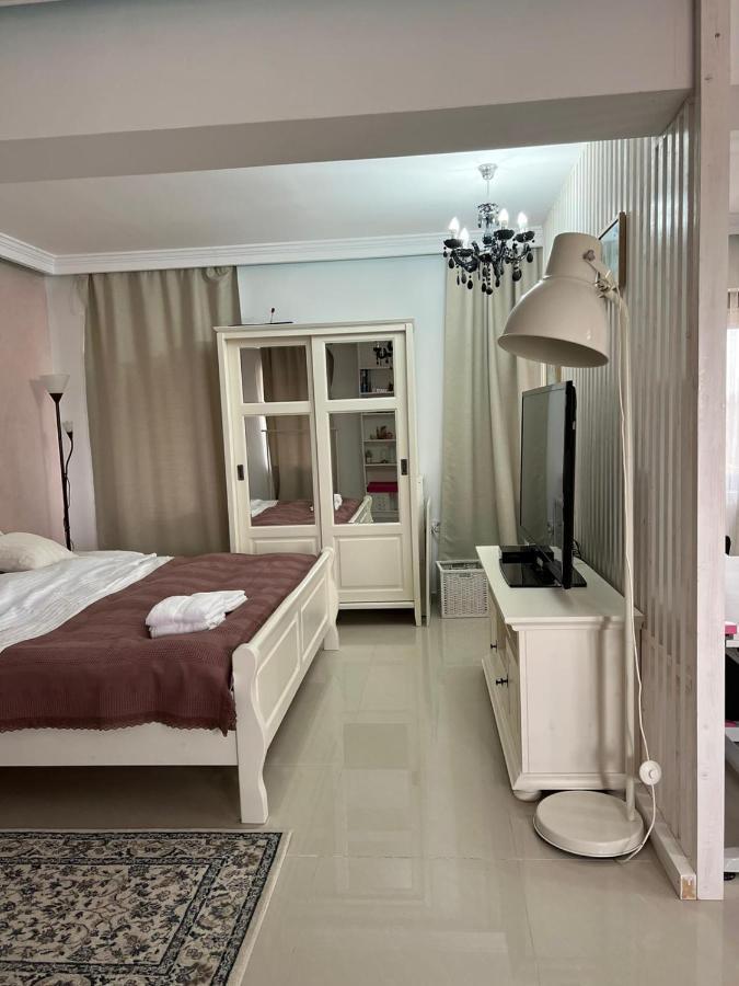 Green Oasis Apartment Stolniceni-Prajescu ภายนอก รูปภาพ