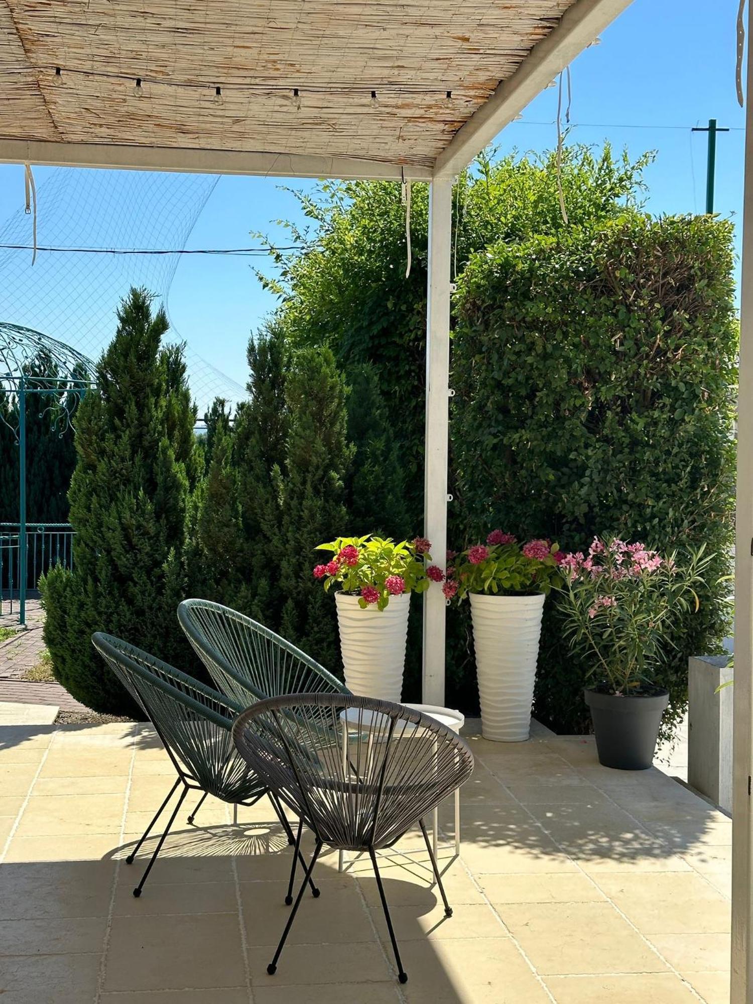 Green Oasis Apartment Stolniceni-Prajescu ภายนอก รูปภาพ